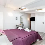 Lägenhet Cozy Garzoto Rovinj