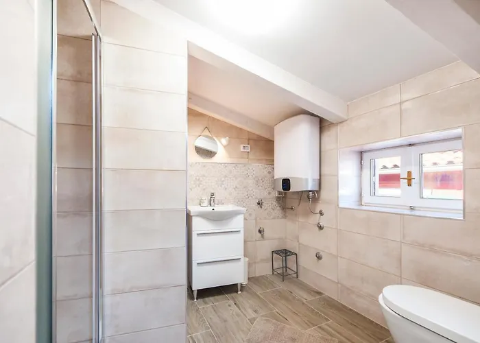 Cozy Garzoto * 로비니