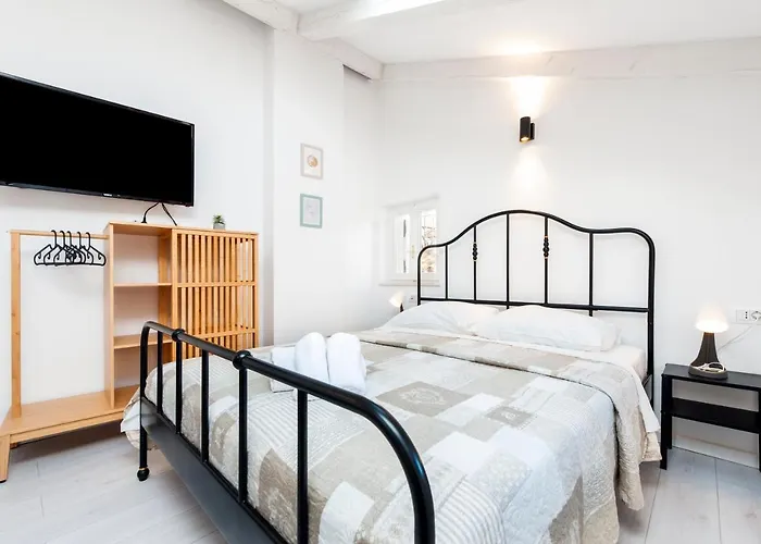 Cozy Garzoto 아파트 로비니